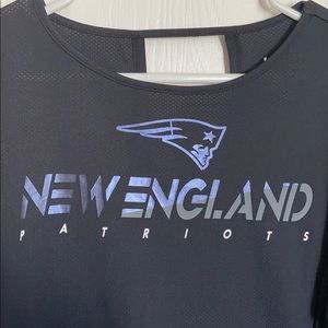 NWT Women’s New England Patriots top